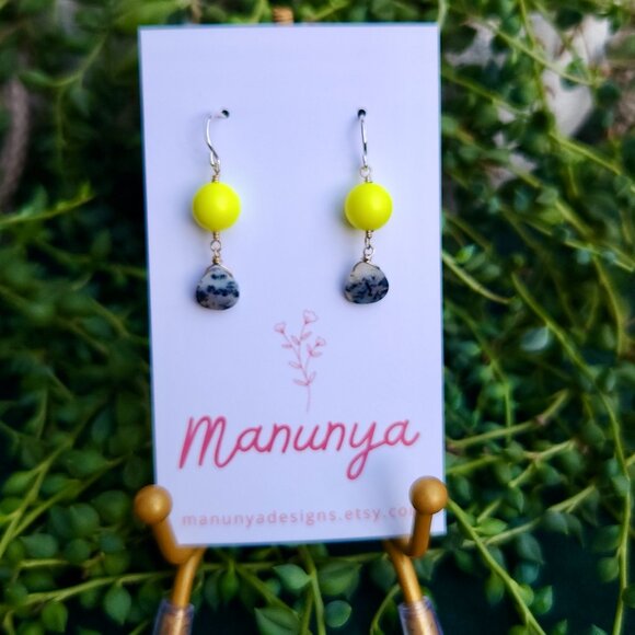 Swarovski Pearl and Zebra Jasper Dangle Earrings - Picture 6 of 8